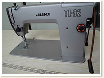 名機　1本針本縫い職業用ミシン　JUKI　TL-82　足踏みタイプ